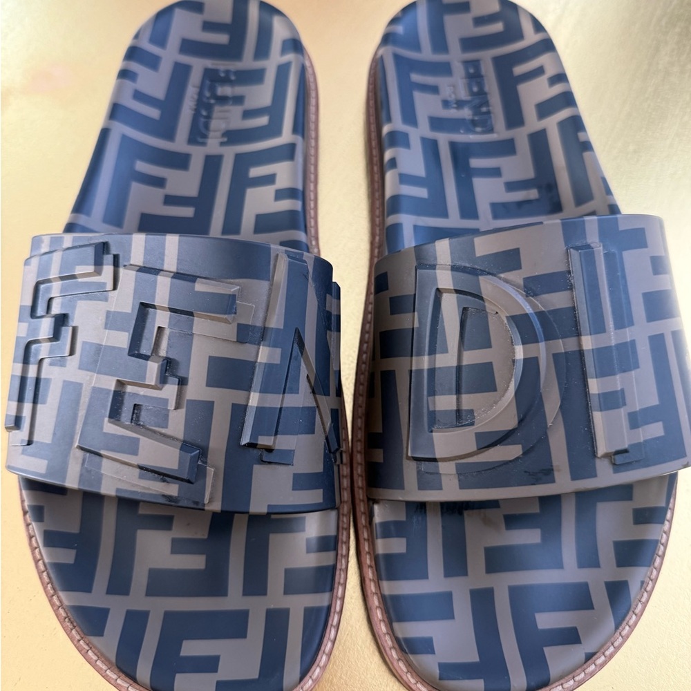 Fendi Black Logo Slide Sandals
